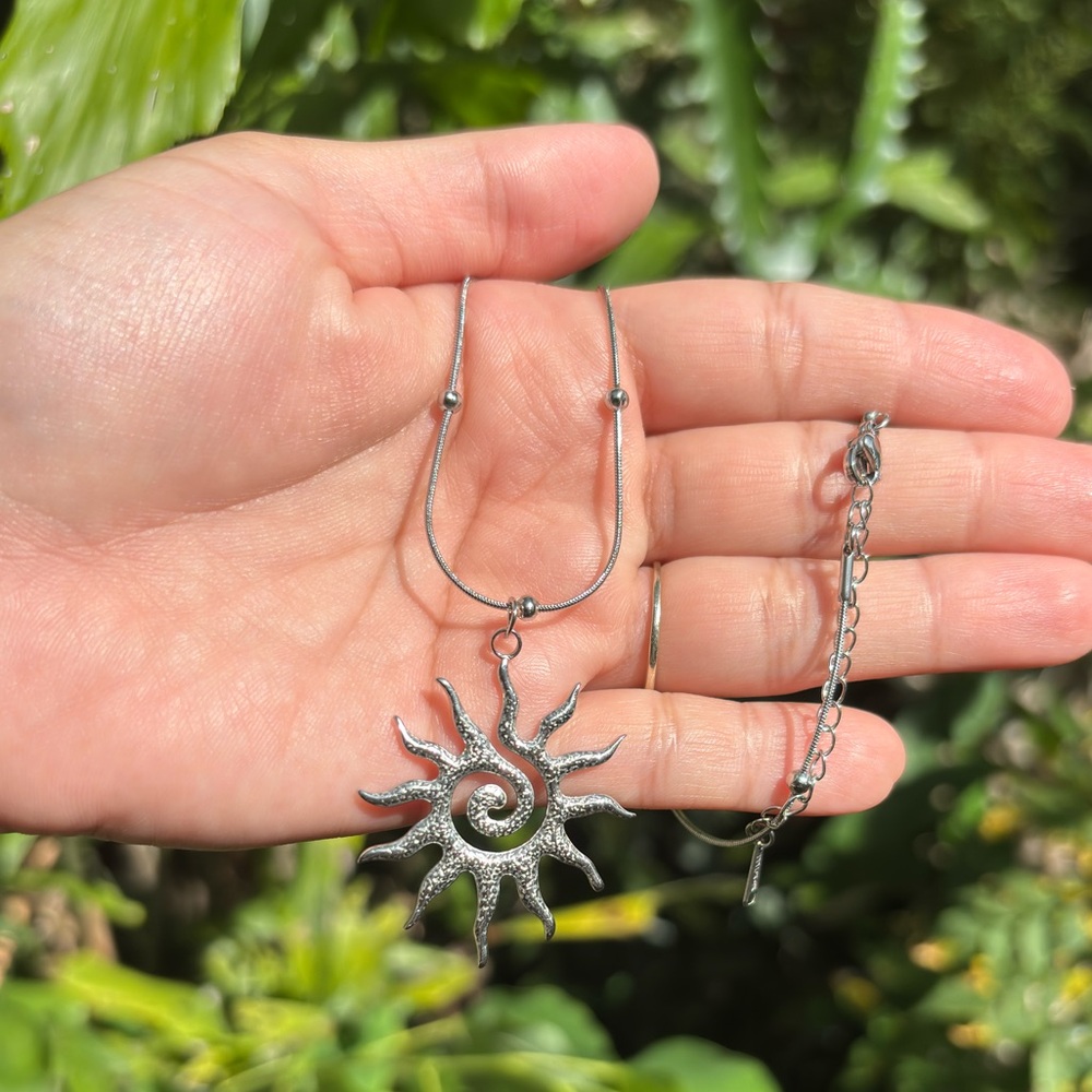 18K White Gold Plated Stainless Steel Sun Necklace - Picture 5 of 5